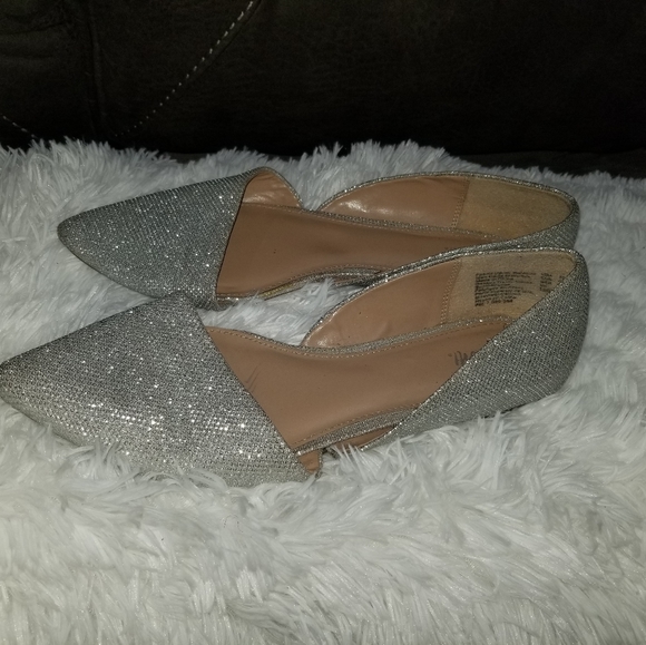 Shoes - Picture 2 of 3